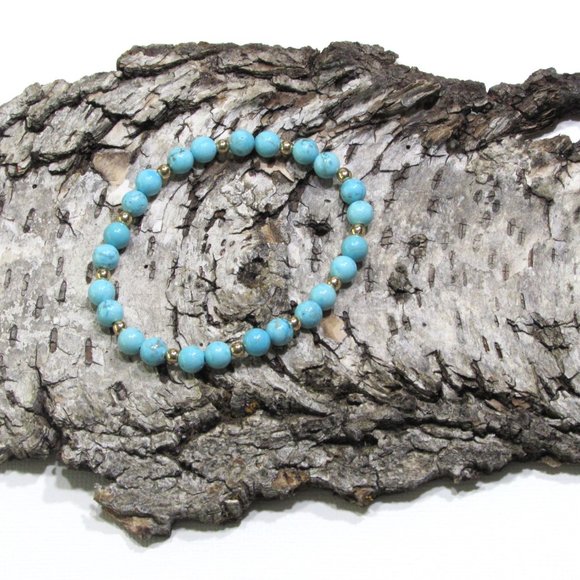 Natural Turquoise Gemstone Bracelet - Picture 3 of 6